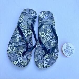 Sole Selection  Women’s Tropical Print Sandals NWT Sz 39